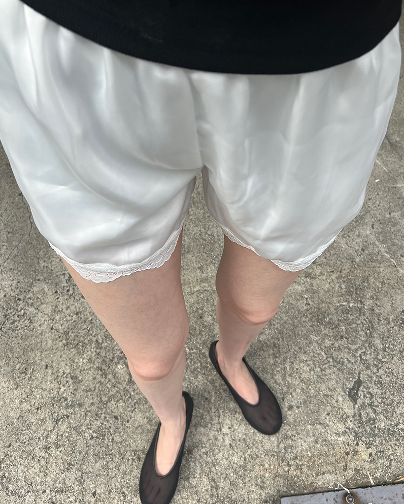 サテンレースショートパンツ