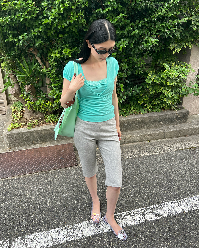 レースキャミレイヤードバックスリットTシャツ
