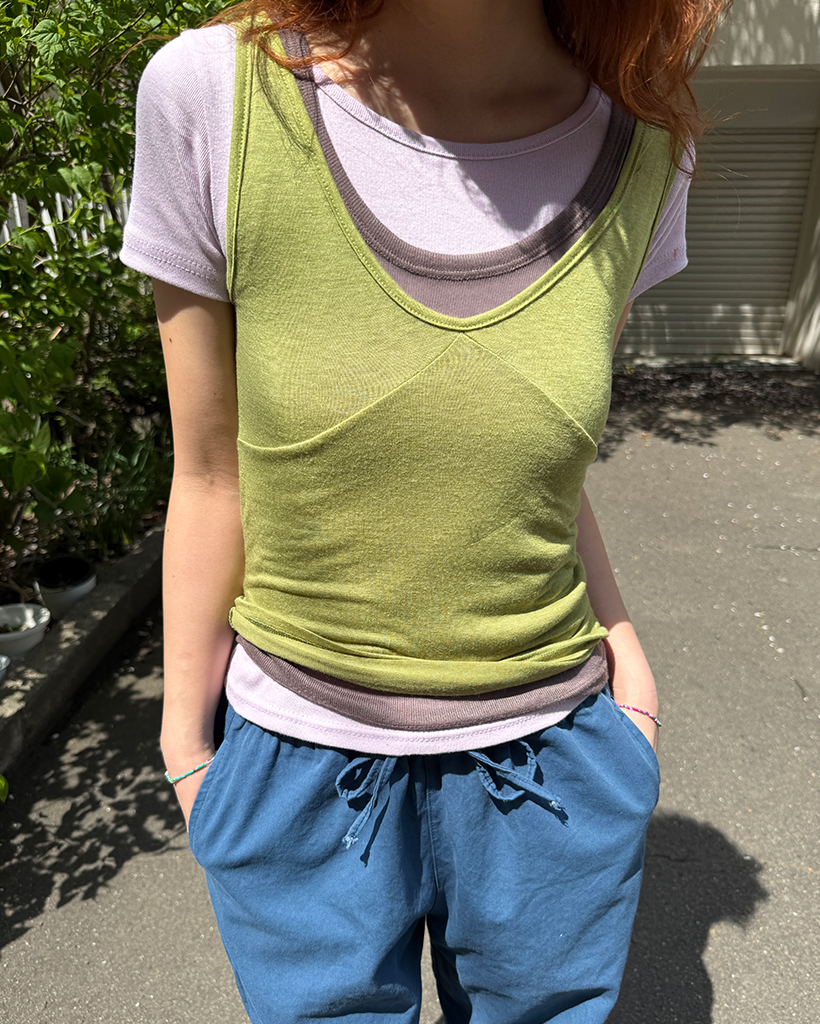 Vネックレイヤードキャミソール