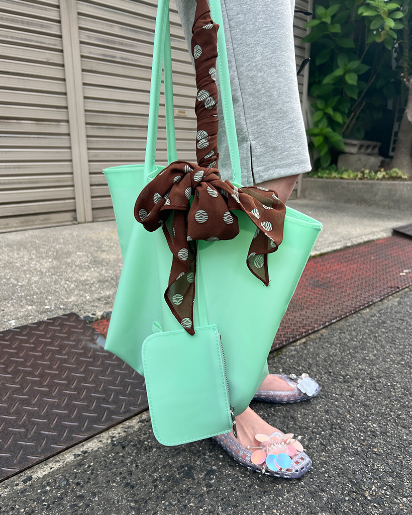 ドットシアスカーフ