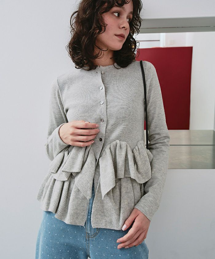 新品　ohga フリルニット　 カーディガン 明日インスタライブでご紹介します♡ 今月大人気アイテム発売し