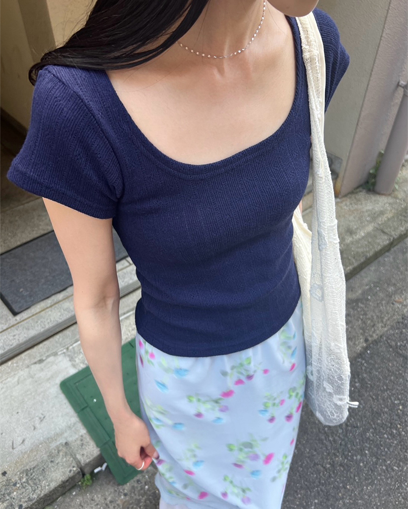 スクエアネッククロップ半袖Tシャツ
