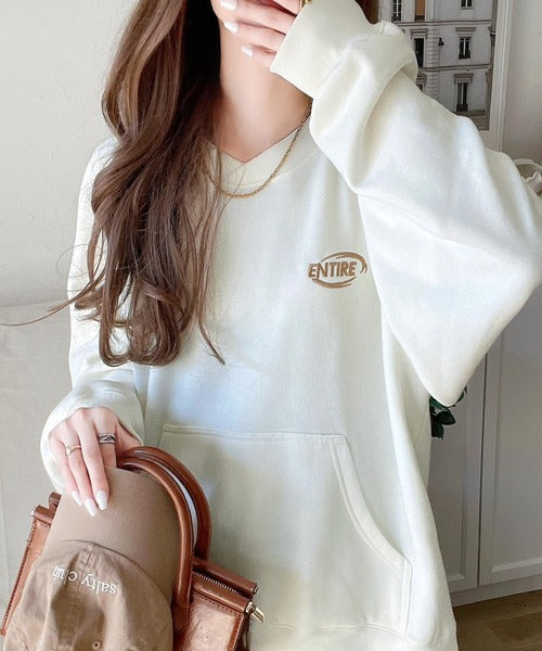 Javaジャバコラボ》一枚でサマになる。ワンポイント胸元刺繍裏起毛