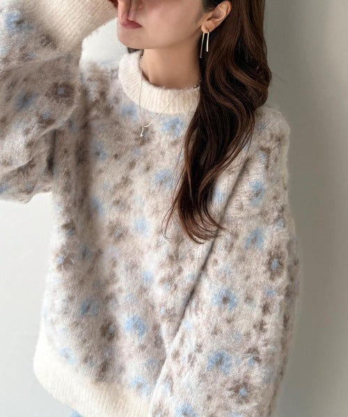 ヴィンテージライクなデザインで上級見え◎アンティークラグモチーフ柄