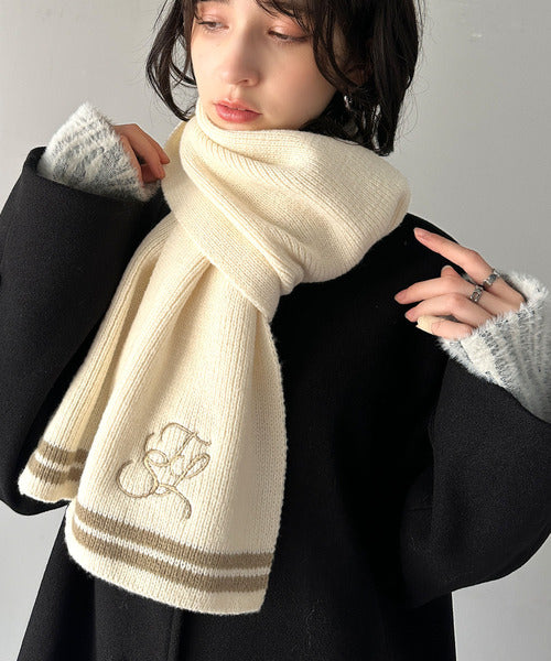 新品　PINUE （ピヌエ）トライカラーニットマフラー ピヌエ トライカラーニットマフラー レッド 新品未使用 PINUE