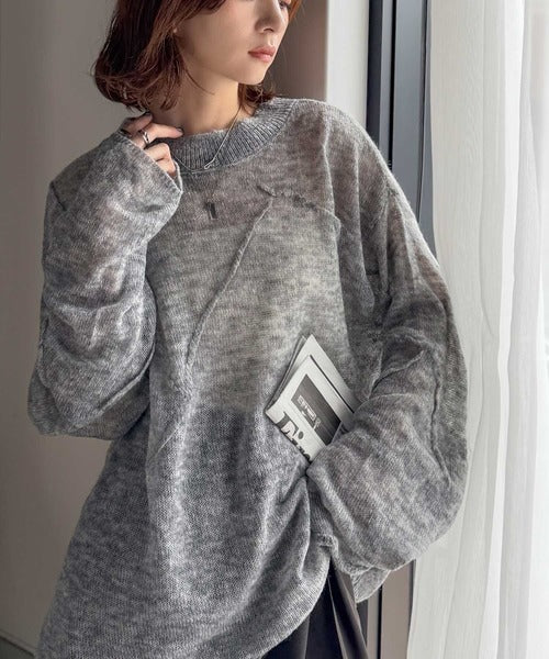 ゆるっと”が叶える、1秒垢抜け！モヘアタッチシアー変形タック柄ニット