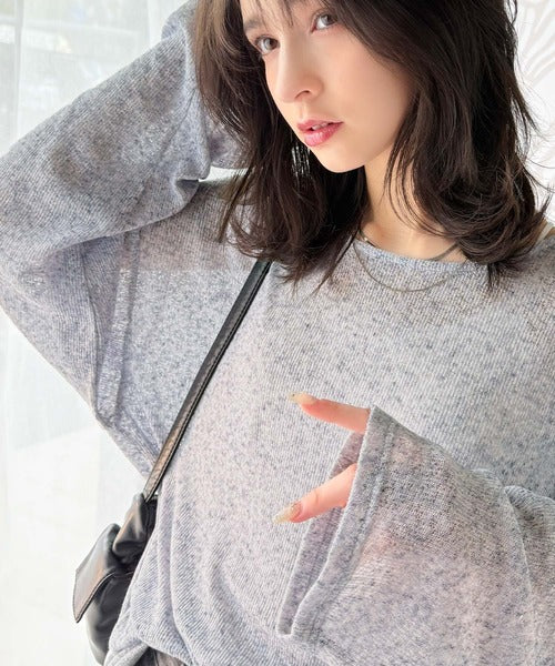 リラクシングなゆるニット。オーバーサイズグランジシアーニット