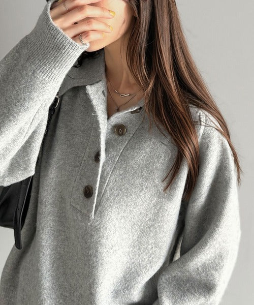 ふんわり＆もっちりな肌ざわり。襟付きラグランスリーブニットプル