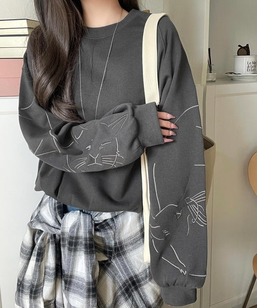 袖に遊び心を忍ばせたラク可愛い一枚♪袖ネコ刺繍裏起毛PO ce1050327