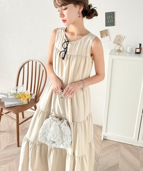 洗練された大人フェミニン。 前後2WAY4段ティアードワンピース（ロング