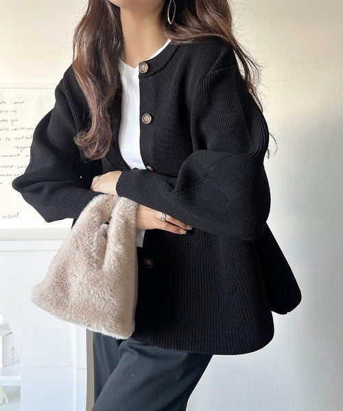 着るだけでメリハリ美人♪シーンで選べる2way仕様。2wayペプラムニット