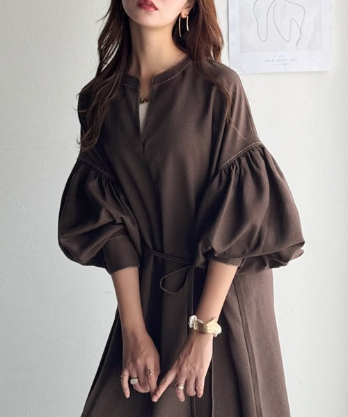 ぽわんとあざとく。ウエストリボン使い配色ステッチキーネック