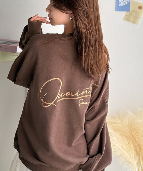 大人カジュアルに最適解。サイン刺繍裏毛スウェット ce1260510