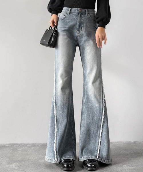 【mily bilet】とにかく美脚！サイドフリンジ使いヴィンテージ風デニムフレアパンツ mi0909006