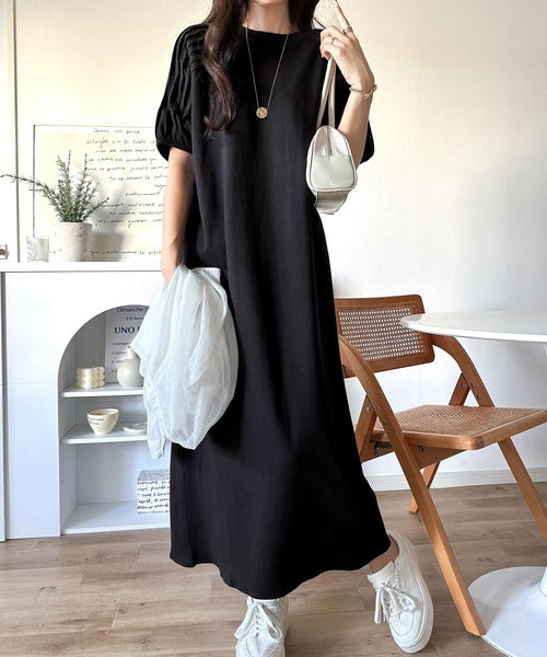 MARK&LONAブラック ワンピース 半袖 MARK&LONAブラック ワンピース 半袖