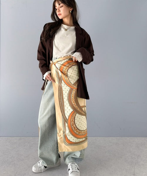 上品カワイイ♪90cm×90cmパネル柄シルクライク大判スカーフ