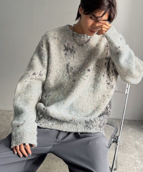 JaVaジャバコラボ》視線を釘付け。アブストラクト柄ニットプルオーバー