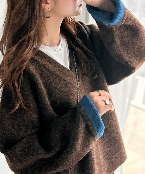 深めのネックが大人の抜け感をプラス◎WFACE Vネック配色ニットPO