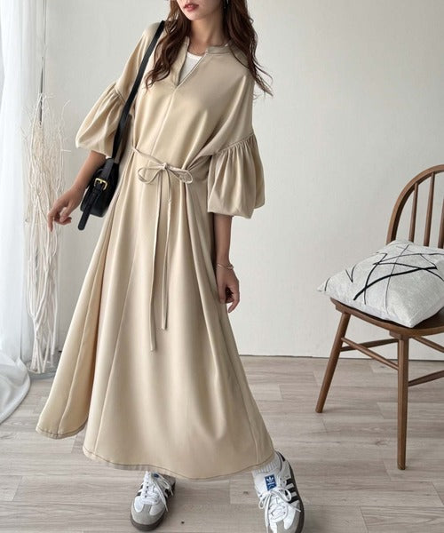 ぽわんとあざとく。ウエストリボン使い配色ステッチキーネック