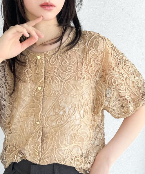 mily bilet】大人の華やかトップス。ハートボタン使い前後2way花