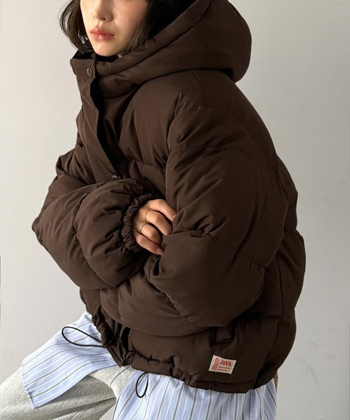 JaVa ジャバコラボ》ぬくぬく暖か！ショート丈フード付き中綿フェイク