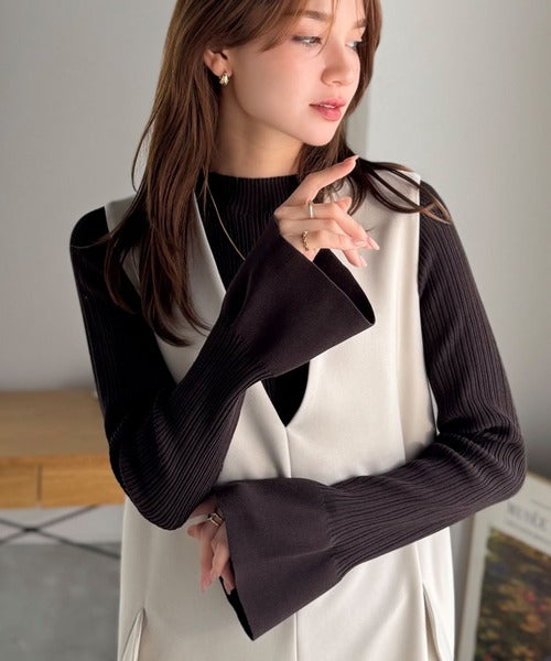 袖にキュン♪大人女子の旬顔トップス。ランダムリブ袖フレアモック