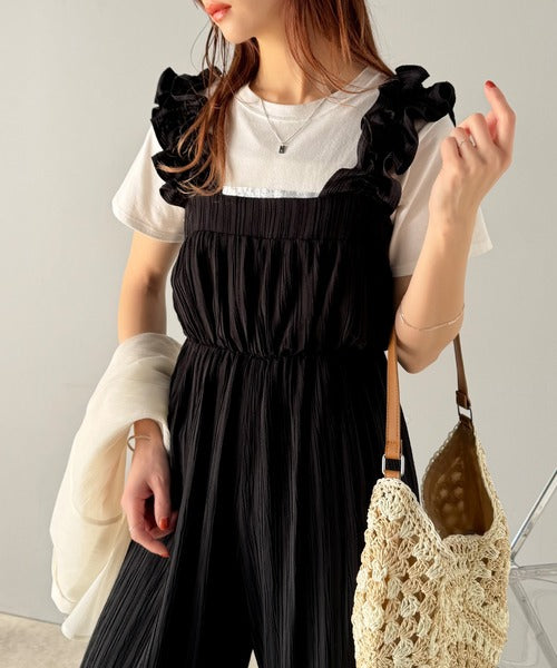 Bibiy. フリル付き黒オールインワン【未使用】 fifth オールインワン フリルギャザーオールインワン レディース