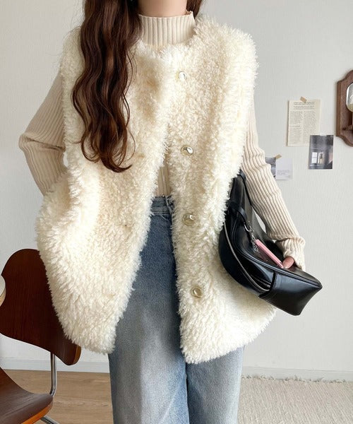 もこもこ感が愛らしい♪暖か前後2wayプードルボアベスト ce1265015