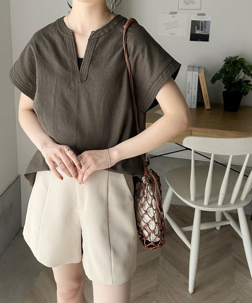 上品リラクシー。2way麻混Vネックトップス ce0940099