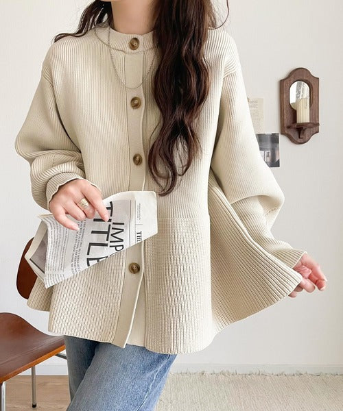 着るだけでメリハリ美人♪シーンで選べる2way仕様。2wayペプラムニット