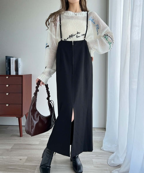 女性らしい上品シルエット。前後2wayサスペンダー付きタイトスカート