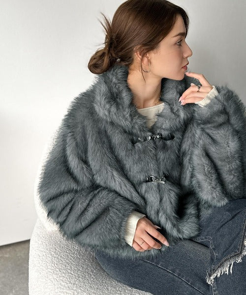 mily bilet】秋冬モードを盛り上げる素材感♪上品さと華やかさを纏う