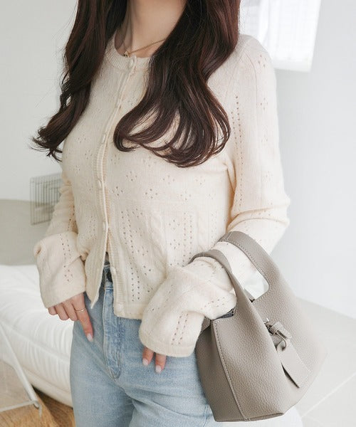 mily bilet】編地でこっそり、女の子っぽ。アイレット柄くるみボタン