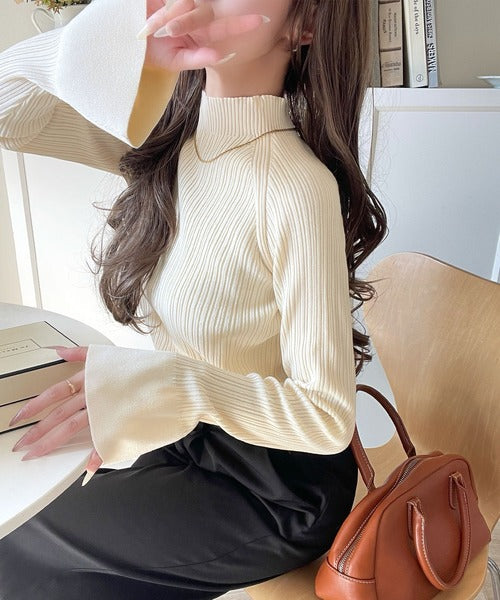 袖にキュン♪大人女子の旬顔トップス。ランダムリブ袖フレアモック