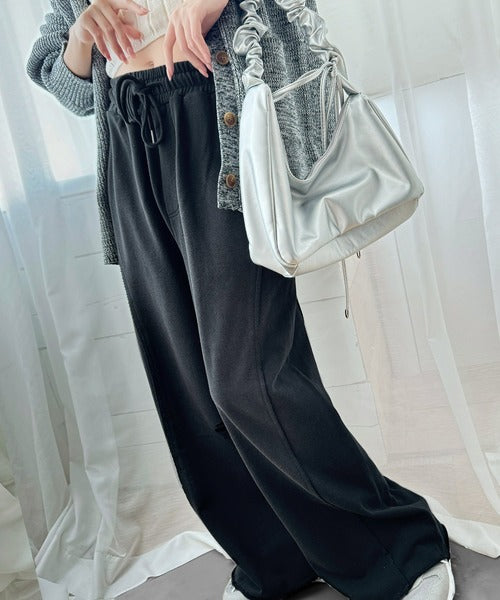 個性派の1本。ブラストダメージワイドスウェットパンツ ce1260333