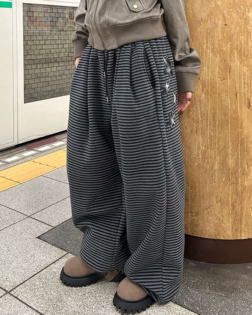 （ユニセックス）チェックパッチポイントボーダーフリースパンツ