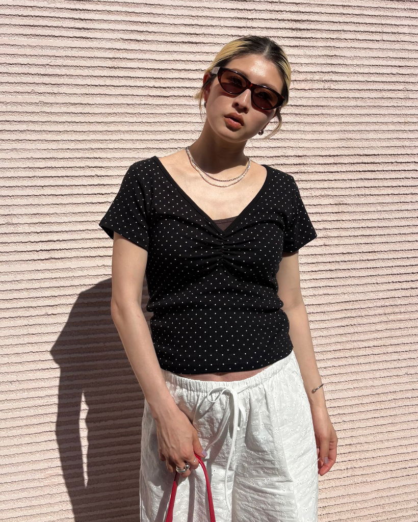 ピンドットVバストギャザーTシャツ