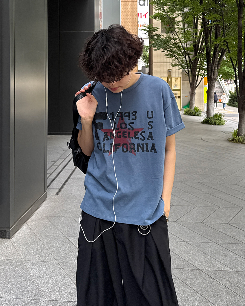 （ユニセックス）スタービンテージレタリングハーフTシャツ