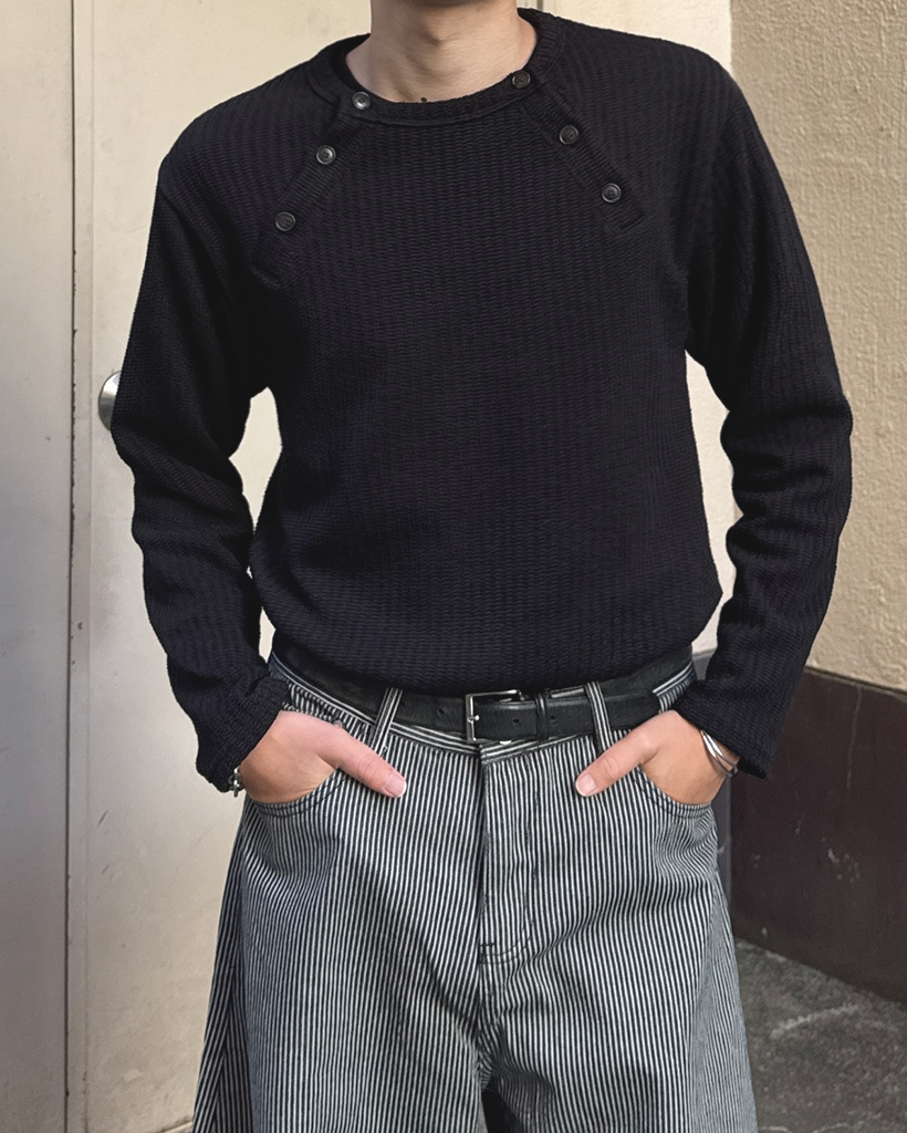 ダブルヘンリーネックニットセーター