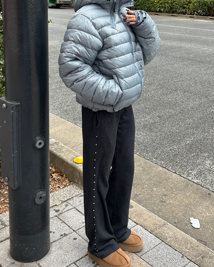 サイドスタッズリブニットイージーパンツ