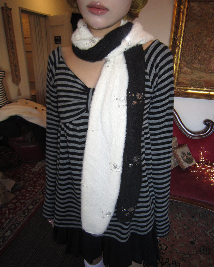 スパンコールポイントヘアリーマフラー