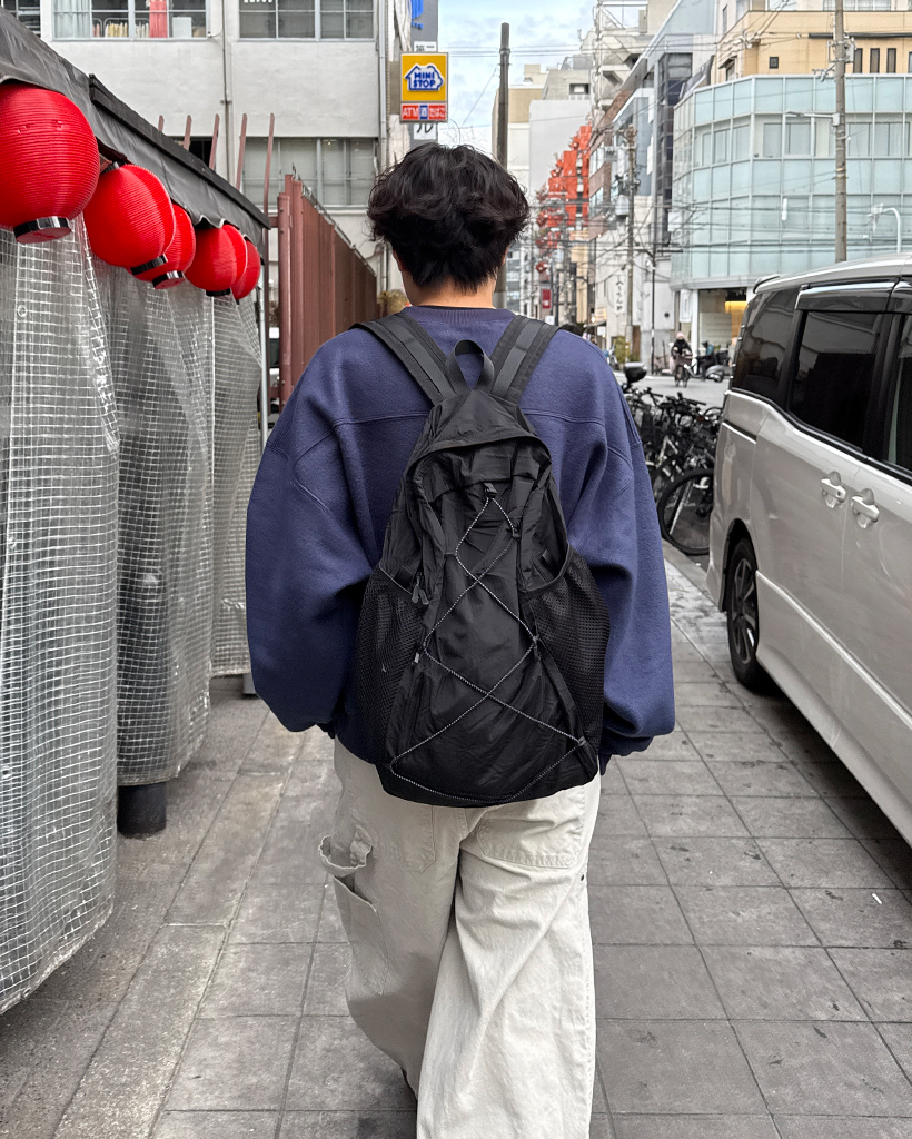 グラフチェックバンジーコードリュック