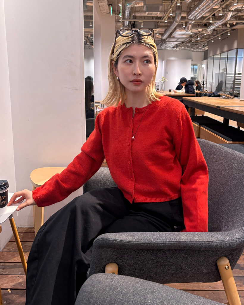 ラウンドネッククロップドスプリングカーディガン