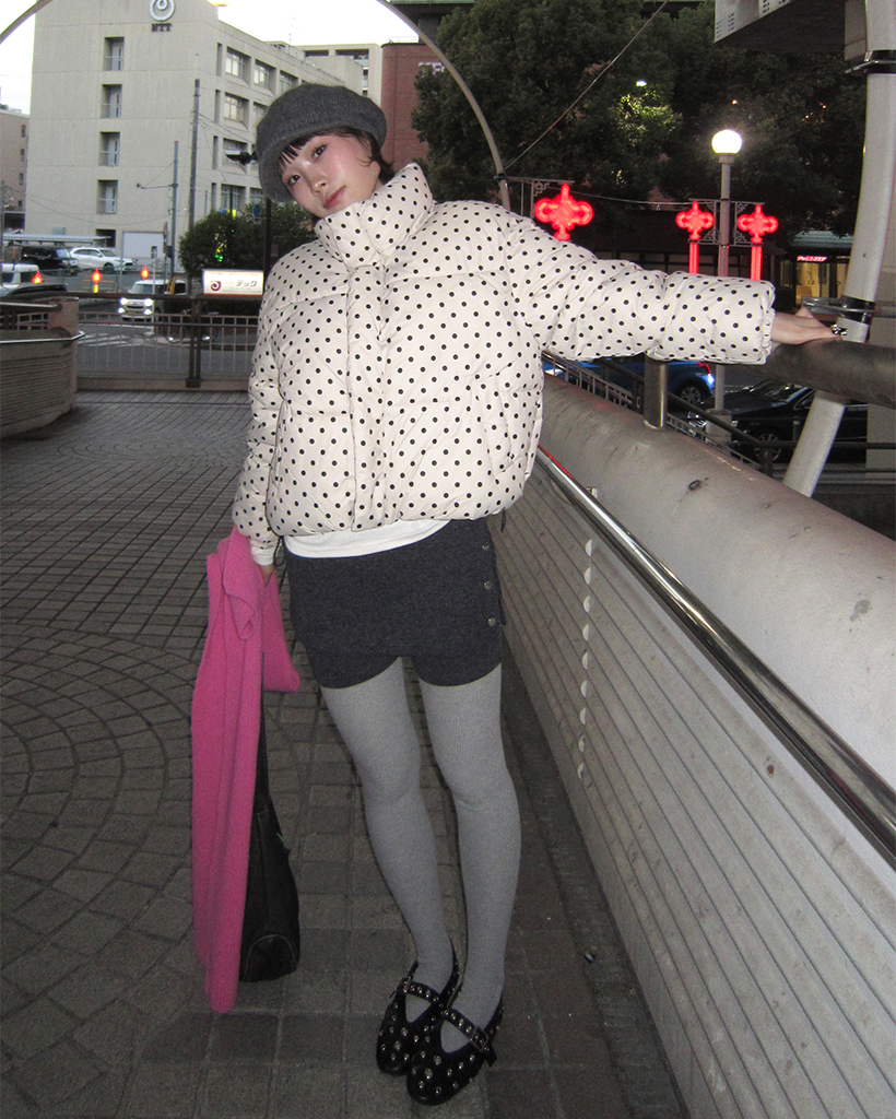 サイドスリットスタッズショートリブパンツ