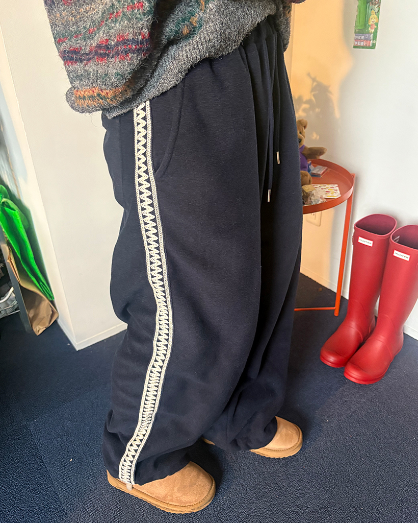 （ユニセックス）ウェーブクロシェラインフリースパンツ