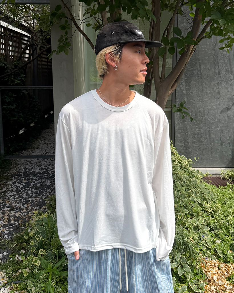 セミクロップフィットラウンド長袖Tシャツ