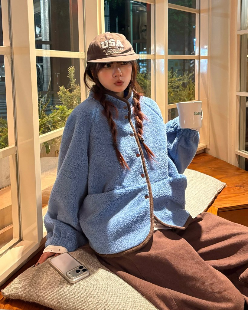 パイピングテープヘムボアフリースボタンジャンパー