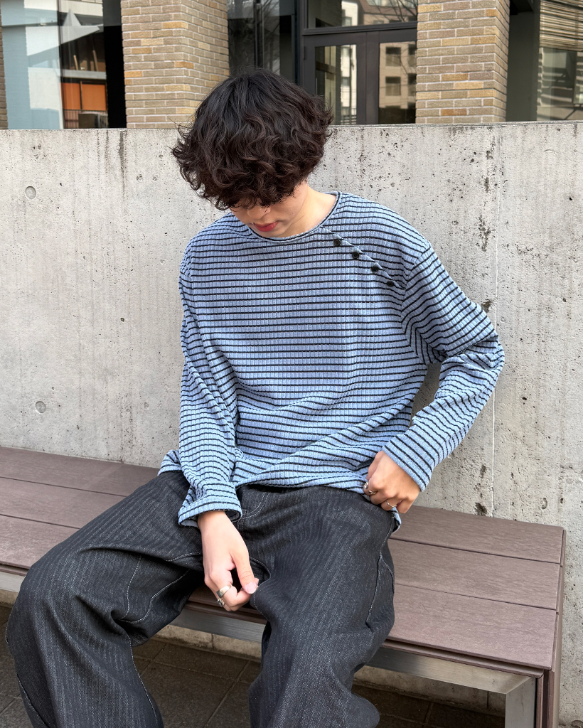 スラッシュボタンリブボーダーカットソー