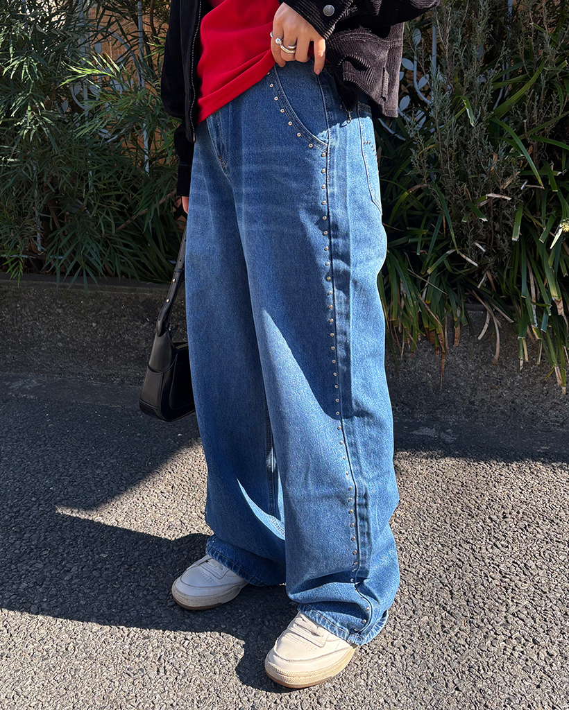 アウトシームスタッズワイドデニムパンツ
