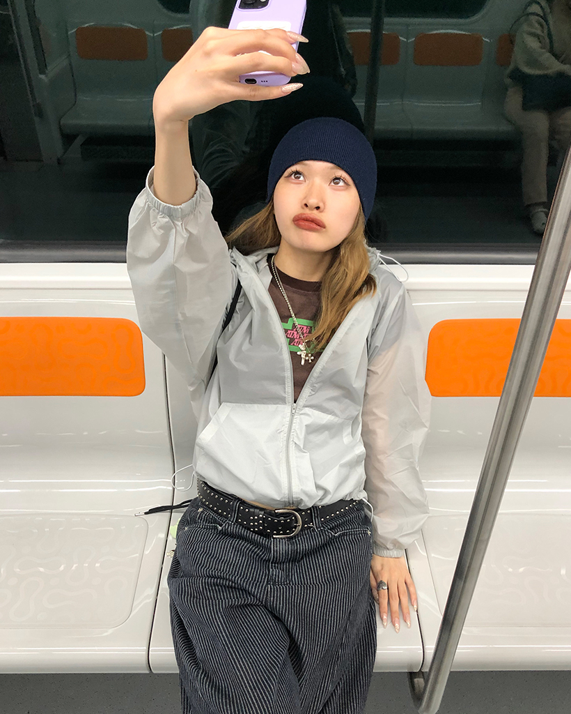 シースルーセミクロップドウィンドブレーカー